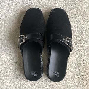 Time and Tru Black and White Mules